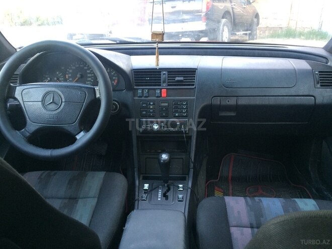 Mercedes C 200 1995, 210,000 km - 2.0 л - Sumqayıt