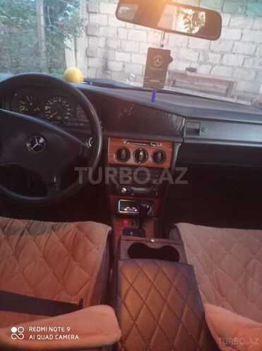 Mercedes 190 1992, 235,000 km - 2.0 l - Bakı