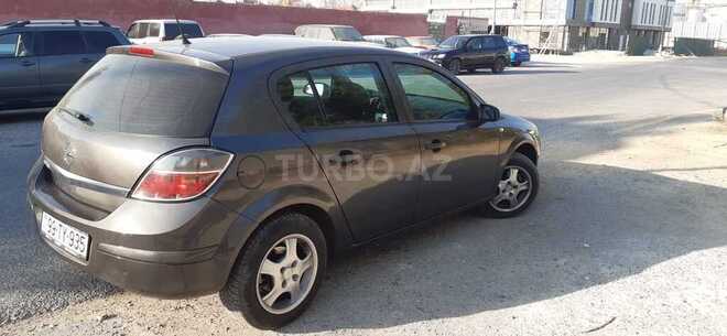 Opel Astra 2009, 202,000 km - 1.4 л - Bakı