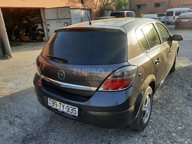 Opel Astra 2009, 202,000 km - 1.4 л - Bakı