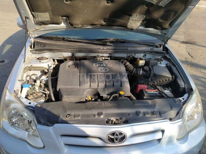 Toyota Corolla 2005, 240,000 km - 1.4 л - Oğuz