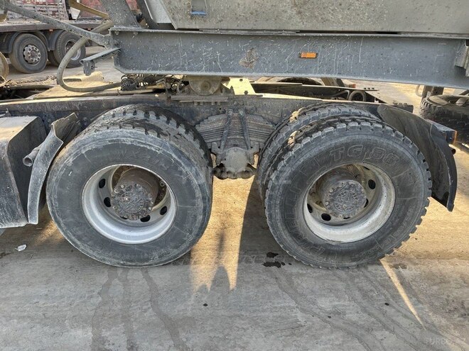 MAZ 642208 2007, 700,000 km - 12.0 l - Bakı