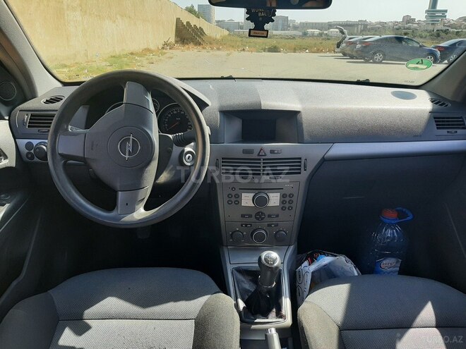 Opel Astra 2004, 282,000 km - 1.4 l - Bakı