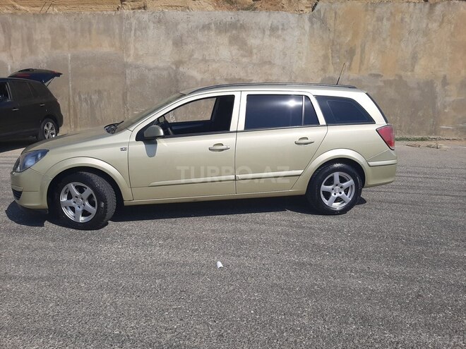 Opel Astra 2004, 282,000 km - 1.4 l - Bakı