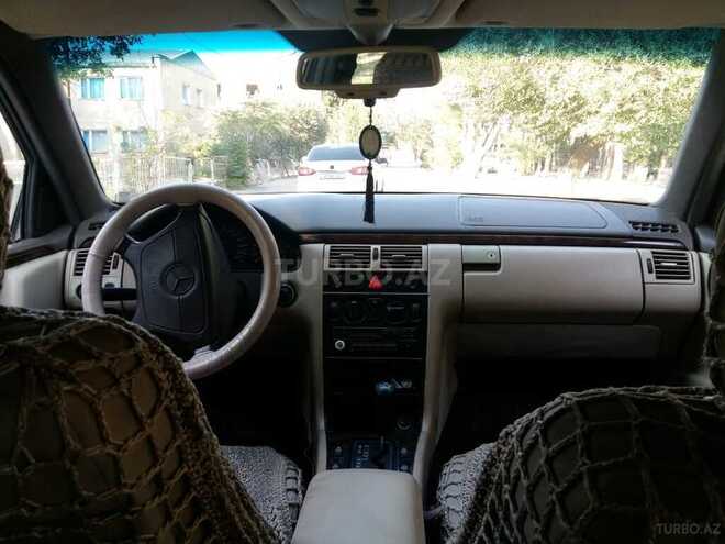 Mercedes E 230 1997, 225,000 km - 2.3 l - Sumqayıt