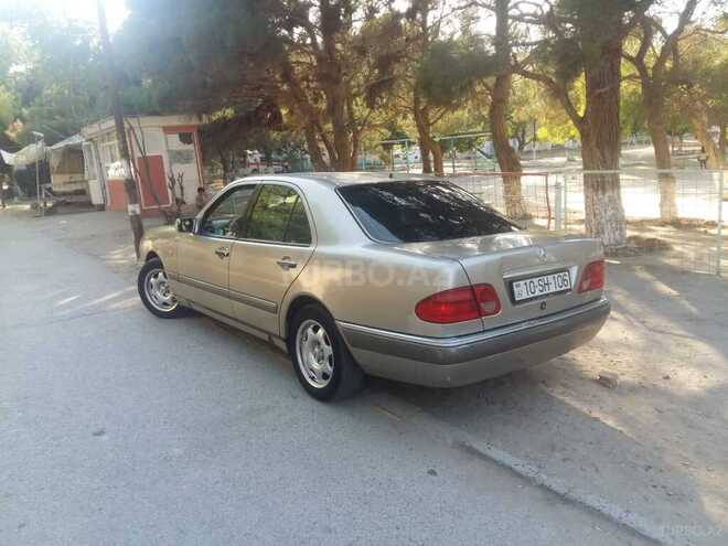 Mercedes E 230 1997, 225,000 km - 2.3 l - Sumqayıt