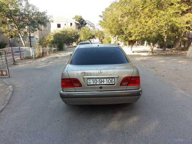 Mercedes E 230 1997, 225,000 km - 2.3 l - Sumqayıt