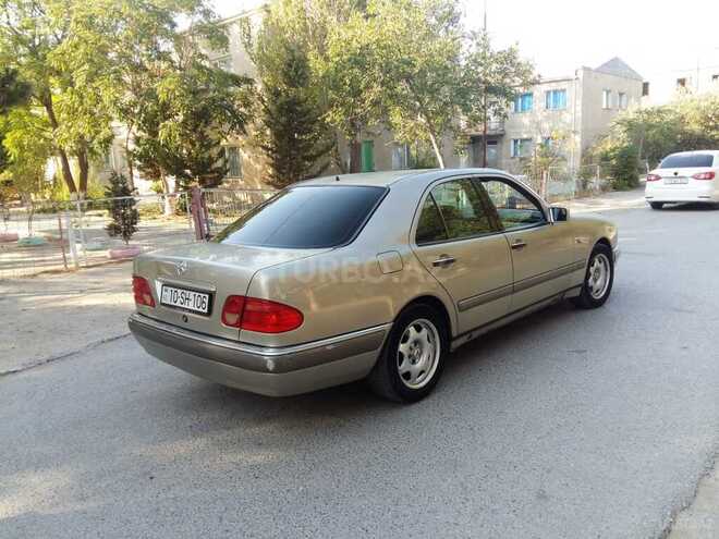 Mercedes E 230 1997, 225,000 km - 2.3 l - Sumqayıt
