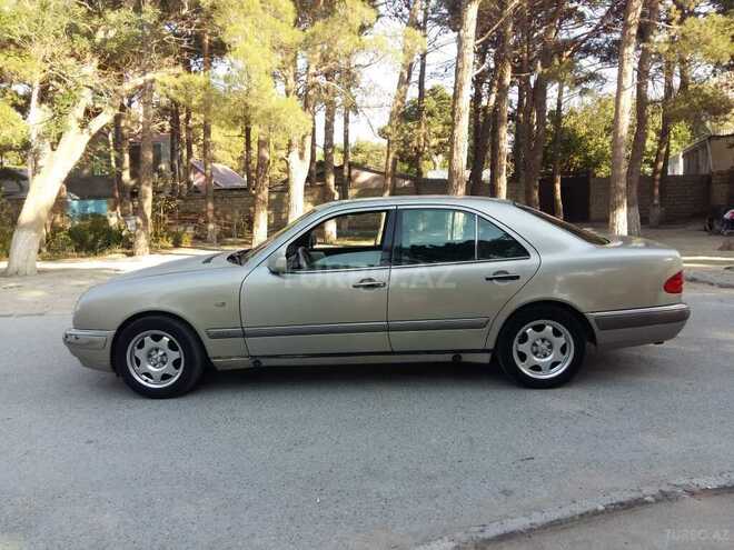 Mercedes E 230 1997, 225,000 km - 2.3 l - Sumqayıt