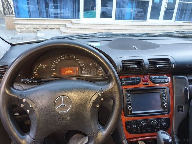 Mercedes C 200 2001, 292,200 km - 2.0 l - Bakı