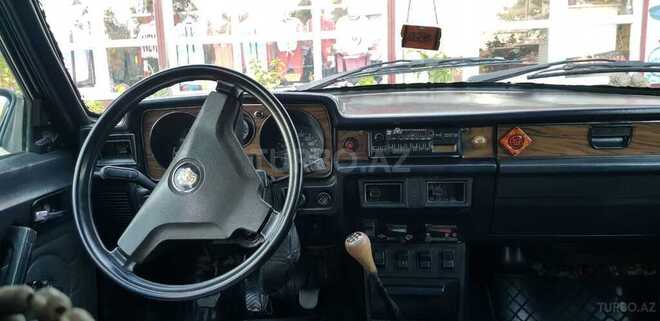 GAZ 3102 1997, 180,000 km - 2.4 l - Saatlı