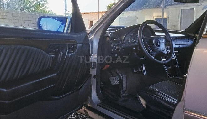 Mercedes C 200 1995, 310,000 km - 2.0 л - Bakı