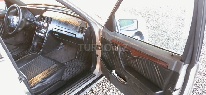 Mercedes C 200 1995, 310,000 km - 2.0 л - Bakı