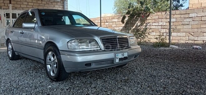 Mercedes C 200 1995, 310,000 km - 2.0 л - Bakı