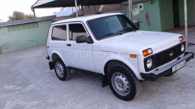 LADA (VAZ) Niva 2009, 200,000 km - 1.7 l - Şirvan