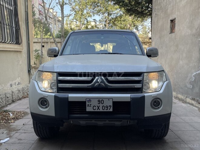 Mitsubishi Pajero 2008, 218,000 km - 3.0 l - Bakı