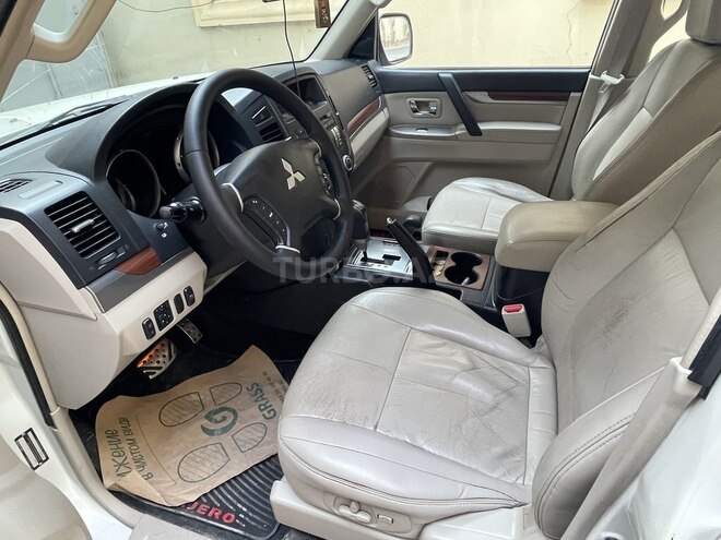 Mitsubishi Pajero 2008, 218,000 km - 3.0 l - Bakı