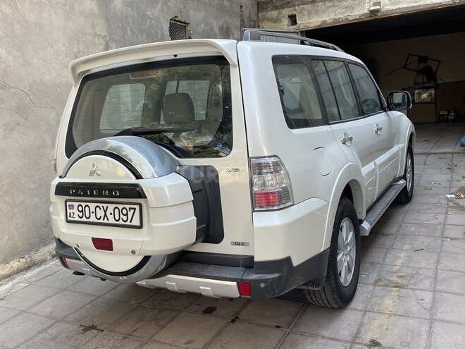 Mitsubishi Pajero 2008, 218,000 km - 3.0 l - Bakı