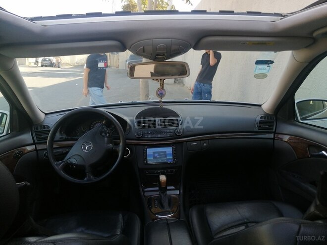 Mercedes E 220 2003, 297,790 km - 2.2 l - Bakı