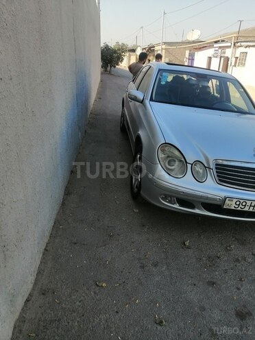 Mercedes E 220 2003, 297,790 km - 2.2 l - Bakı