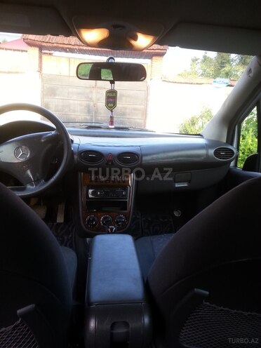 Mercedes A 160 2001, 213,000 km - 1.6 л - Qax