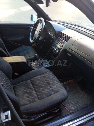 Mercedes C 220 1999, 389,823 km - 2.2 l - Bakı
