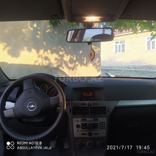 Opel Astra 2006, 198,000 km - 1.3 l - Qax