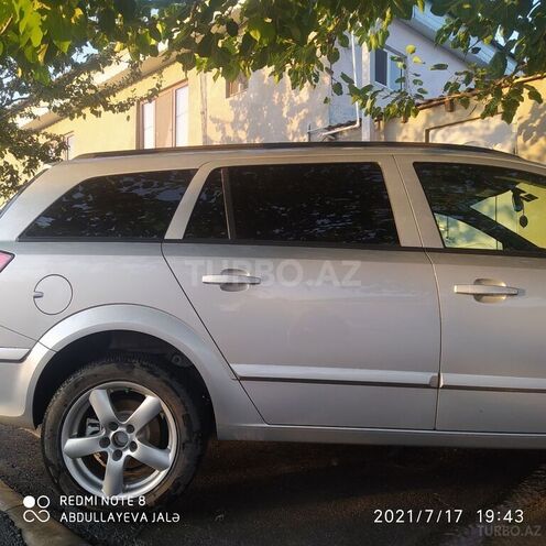 Opel Astra 2006, 198,000 km - 1.3 l - Qax