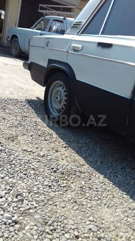 LADA (VAZ) 2106 1988, 450,000 km - 1.6 l - Salyan