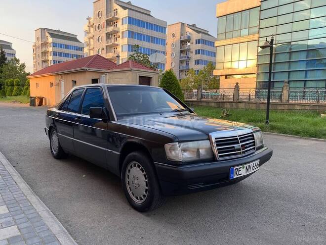 Mercedes 190 1991, 299,000 km - 2.0 l - Lənkəran