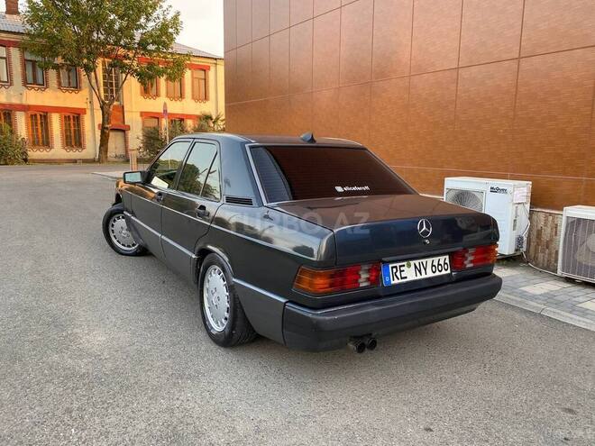 Mercedes 190 1991, 299,000 km - 2.0 l - Lənkəran