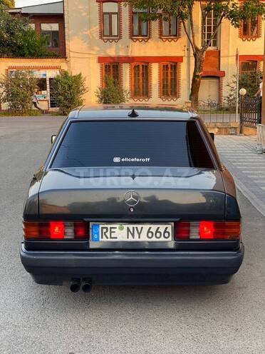 Mercedes 190 1991, 299,000 km - 2.0 l - Lənkəran