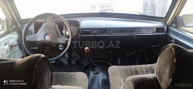 GAZ 24 1984, 10,000 km - 2.4 l - Quba