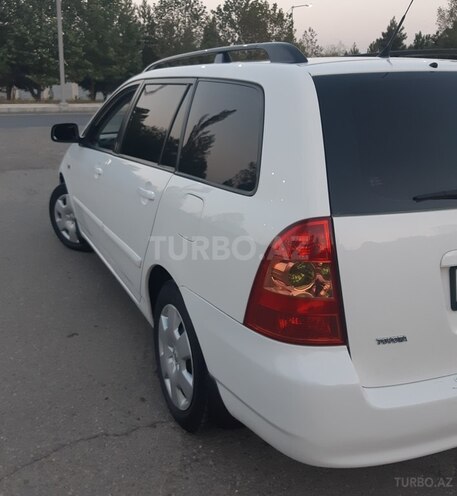 Toyota Corolla 2006, 197,000 km - 1.4 l - Gəncə