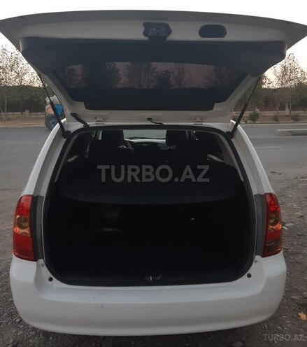 Toyota Corolla 2006, 197,000 km - 1.4 l - Gəncə