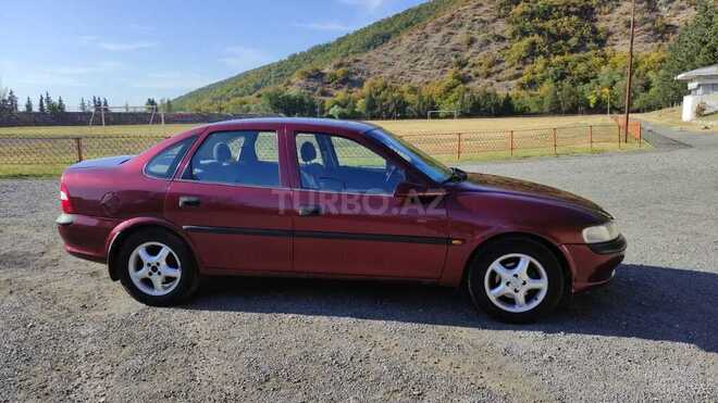 Opel Vectra 1998, 111,111 km - 1.6 l - Qax