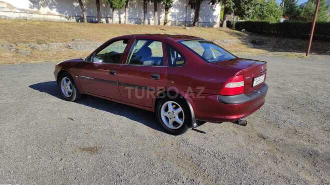 Opel Vectra 1998, 111,111 km - 1.6 l - Qax