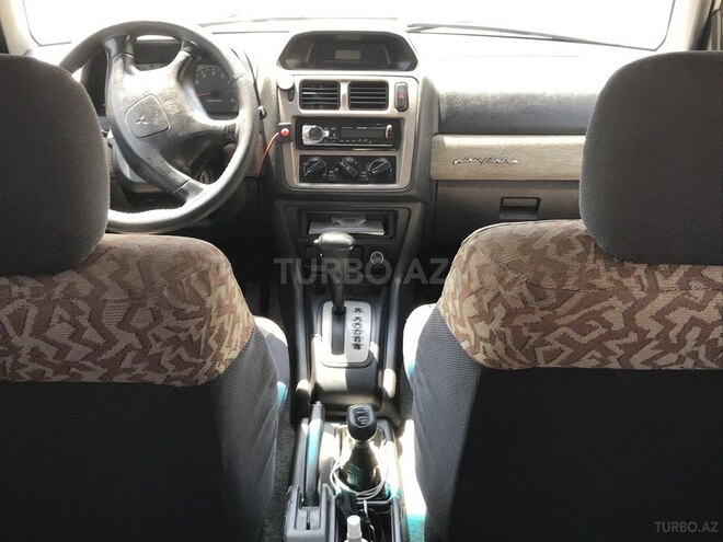 Mitsubishi Pajero io 1998, 290,000 km - 1.8 л - Bakı