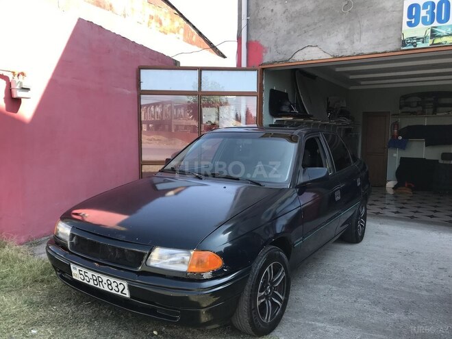Opel Astra 1994, 413,000 km - 1.6 л - Zaqatala