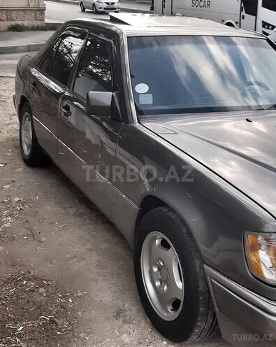 Mercedes E 230 1991, 240,000 km - 2.3 л - Bakı