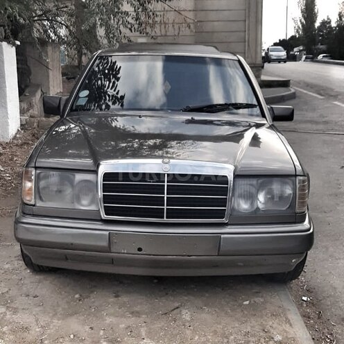 Mercedes E 230 1991, 240,000 km - 2.3 л - Bakı