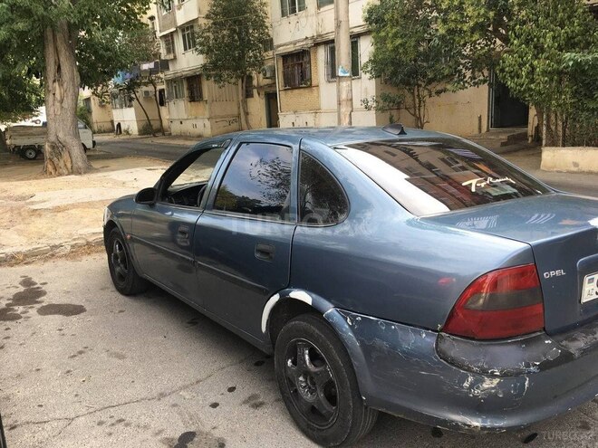 Opel Vectra 1996, 350,335 km - 1.6 l - Bakı