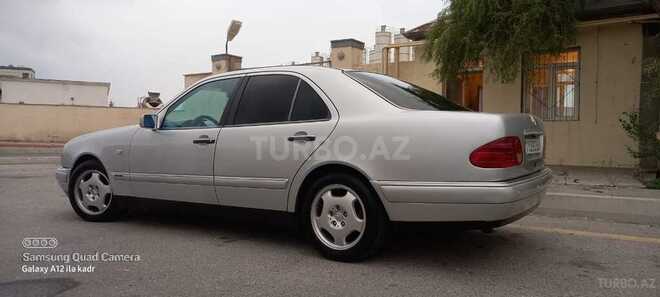 Mercedes E 230 1997, 296,000 km - 2.3 l - Bakı
