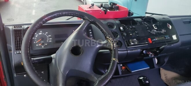 Mercedes Atego 917 2002, 867,000 km - 4.3 l - Bakı