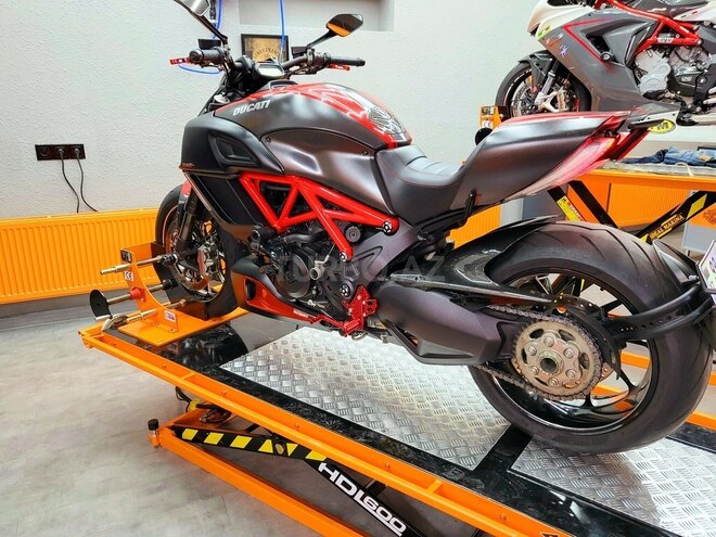 Ducati  2015, 23,700 km - 1.2 л - Bakı