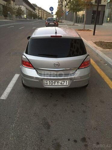 Opel Astra 2005, 220,000 km - 1.4 л - Bakı