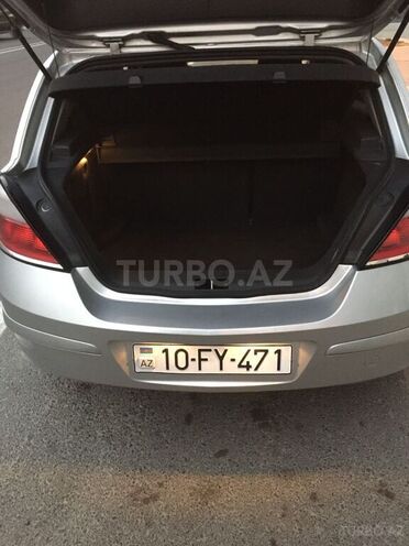 Opel Astra 2005, 220,000 km - 1.4 л - Bakı