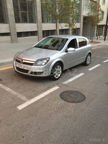 Opel Astra 2005, 220,000 km - 1.4 л - Bakı
