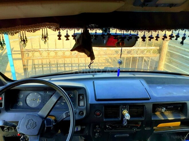 GAZ 33021 2000, 180,000 km - 2.5 л - Yevlax