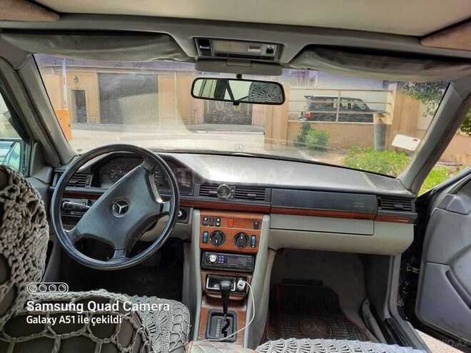 Mercedes E 250 1994, 360,000 km - 2.5 л - Bakı